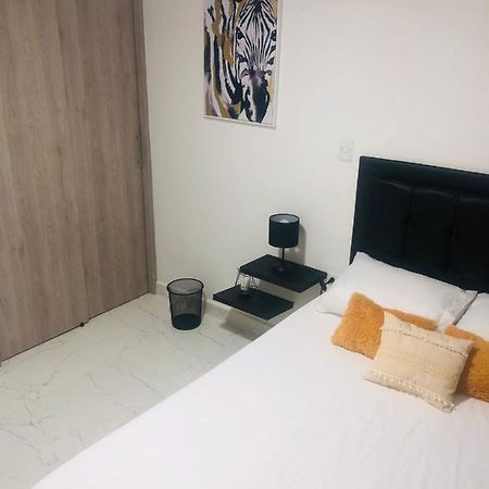 Habitacion Privada Hostel 790 メデジン エクステリア 写真