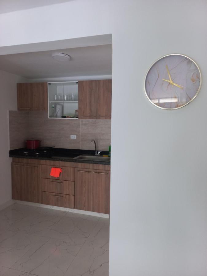 Habitacion Privada Hostel 790 メデジン エクステリア 写真